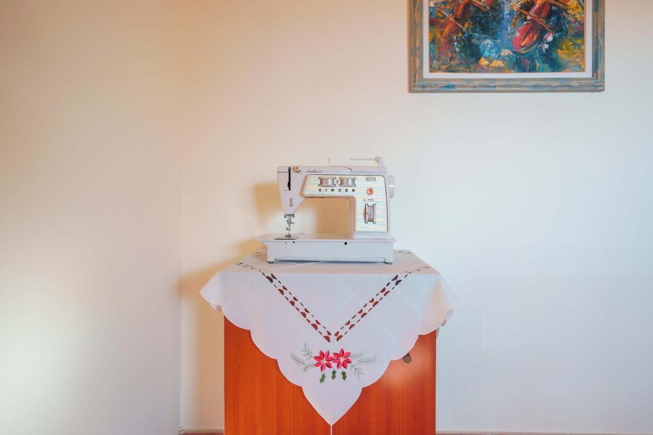 Bed And Breakfast Cairoli Exclusive Room San Pietro Vernotico Exterior photo
