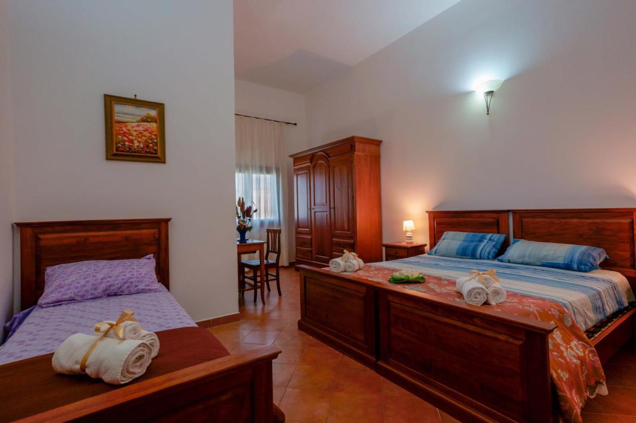 Bed And Breakfast Cairoli Exclusive Room San Pietro Vernotico Exterior photo