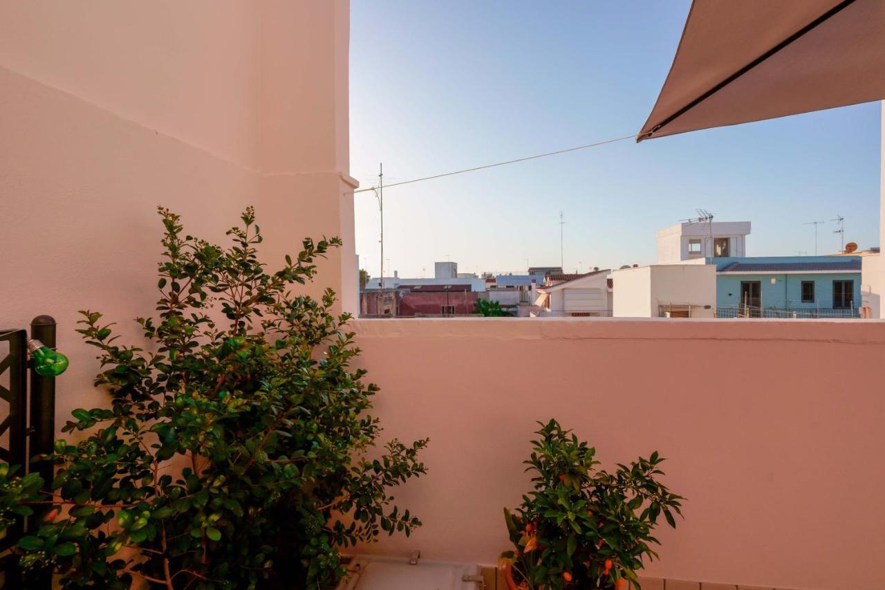 Bed And Breakfast Cairoli Exclusive Room San Pietro Vernotico Exterior photo