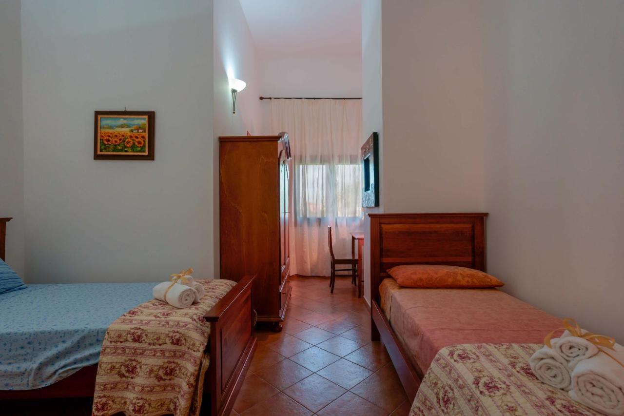 Bed And Breakfast Cairoli Exclusive Room San Pietro Vernotico Exterior photo